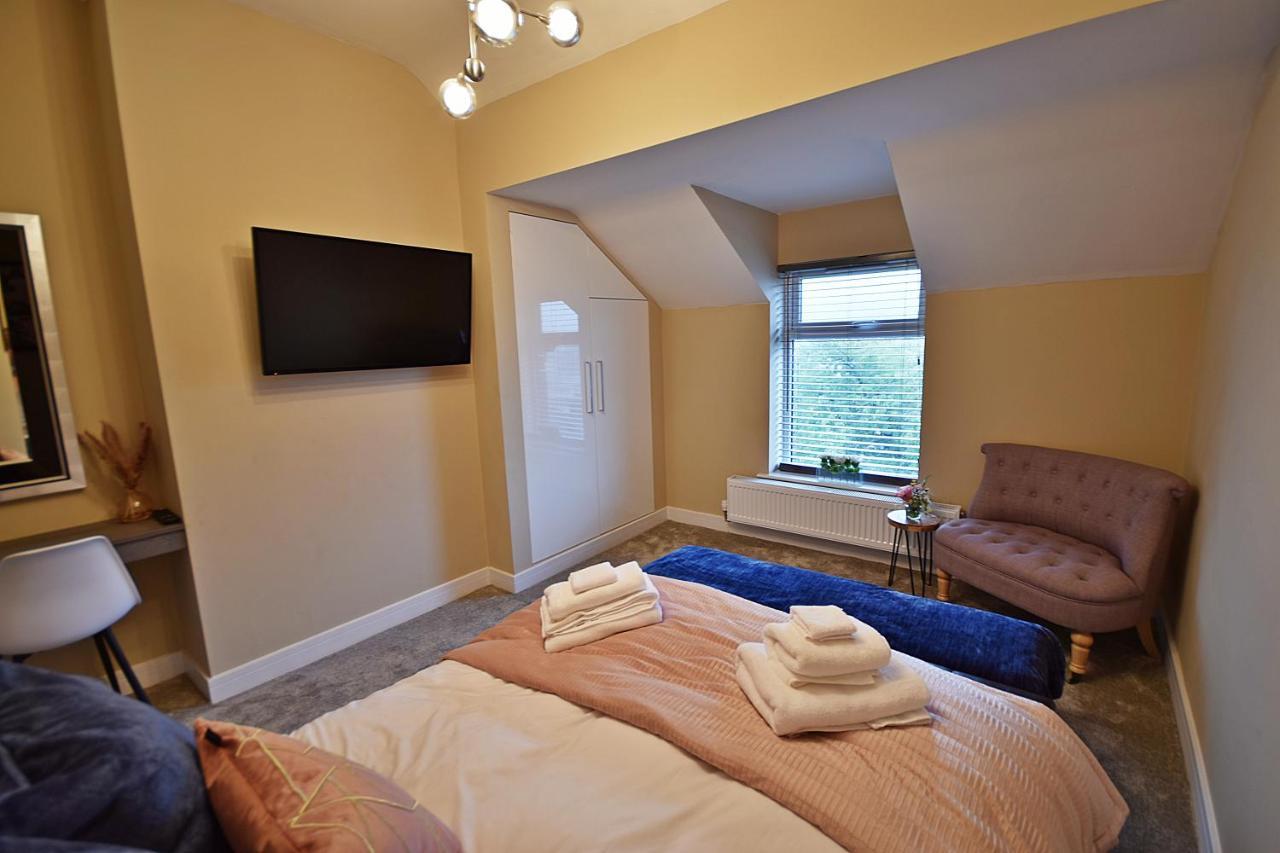 Moat House Apartment *